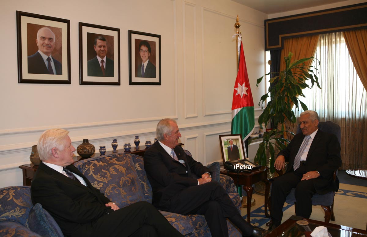 PM meets chairman of Canadian Bombardier Inc.