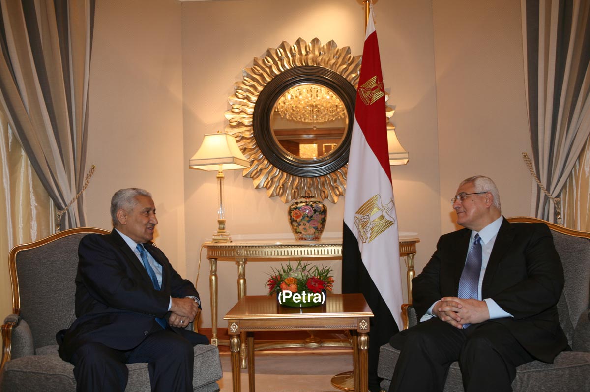 PM meets heads of Arab delegations participating in Arab-Afro Summit