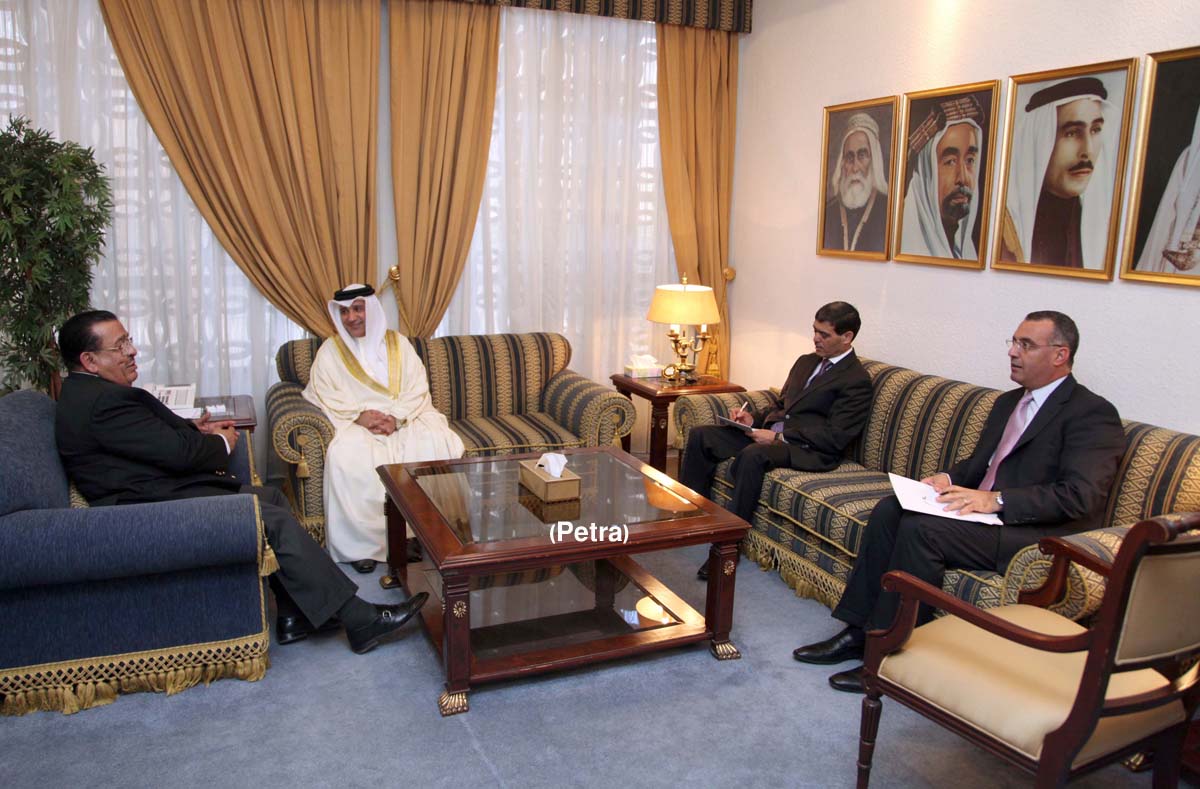 Rawabdeh meets Arab Parliament Secretary General