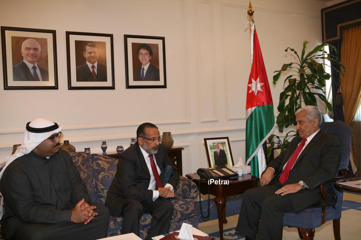 PM meets CEO of Kuwaiti Global Company