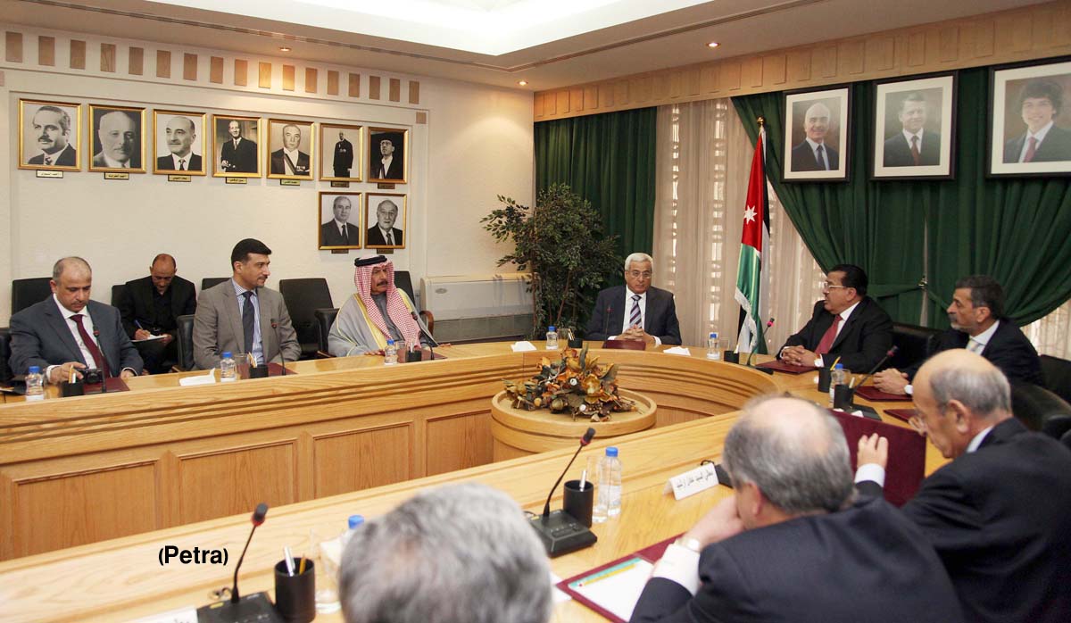 Senate president discusses ties with advisor to King of Bahrain