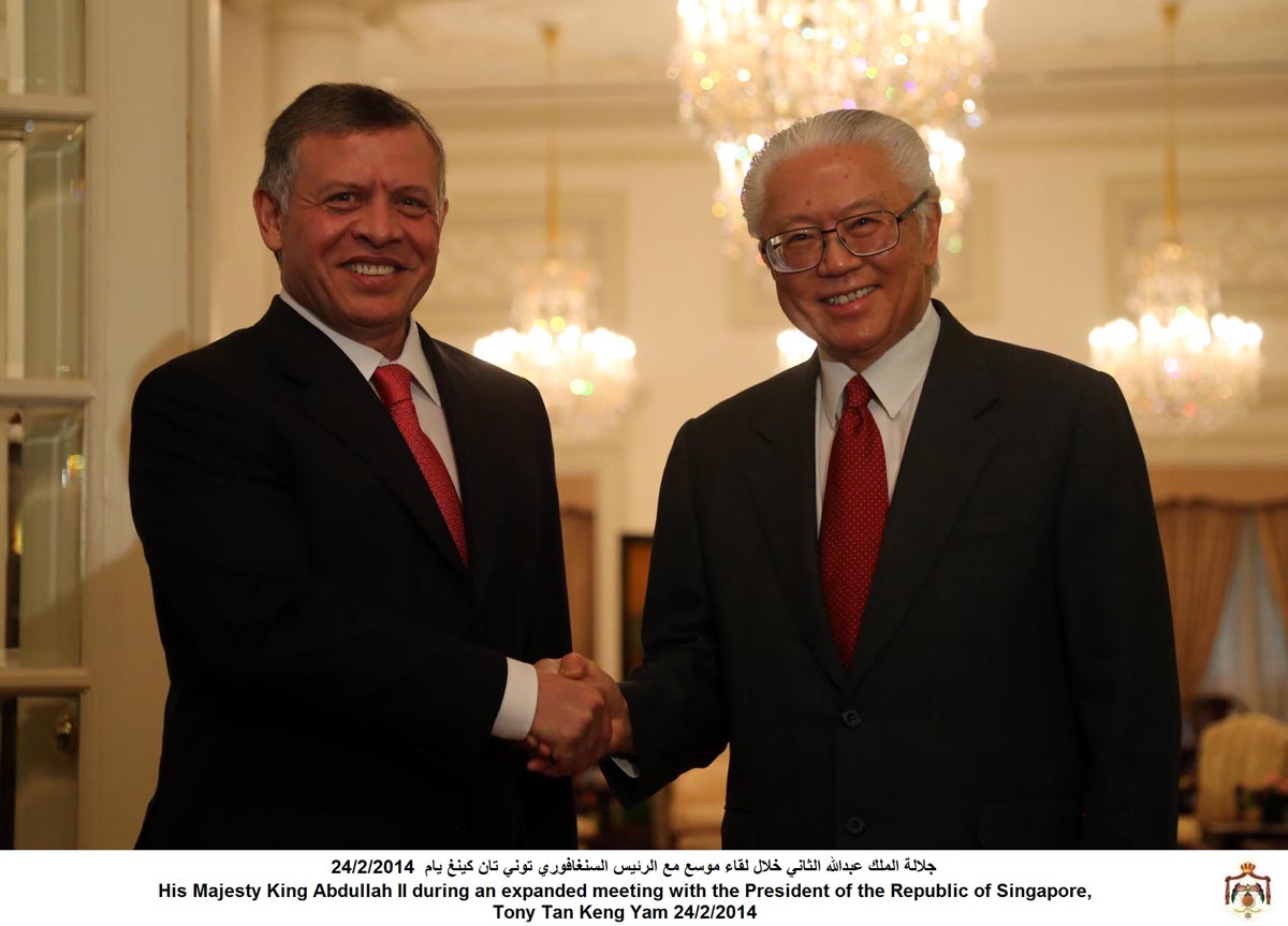 King holds talks with Singaporean President on bilateral ties