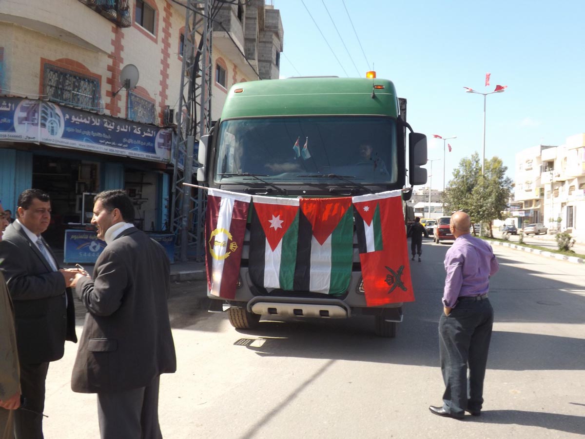 Jordanian aid convoy arrives in Gaza