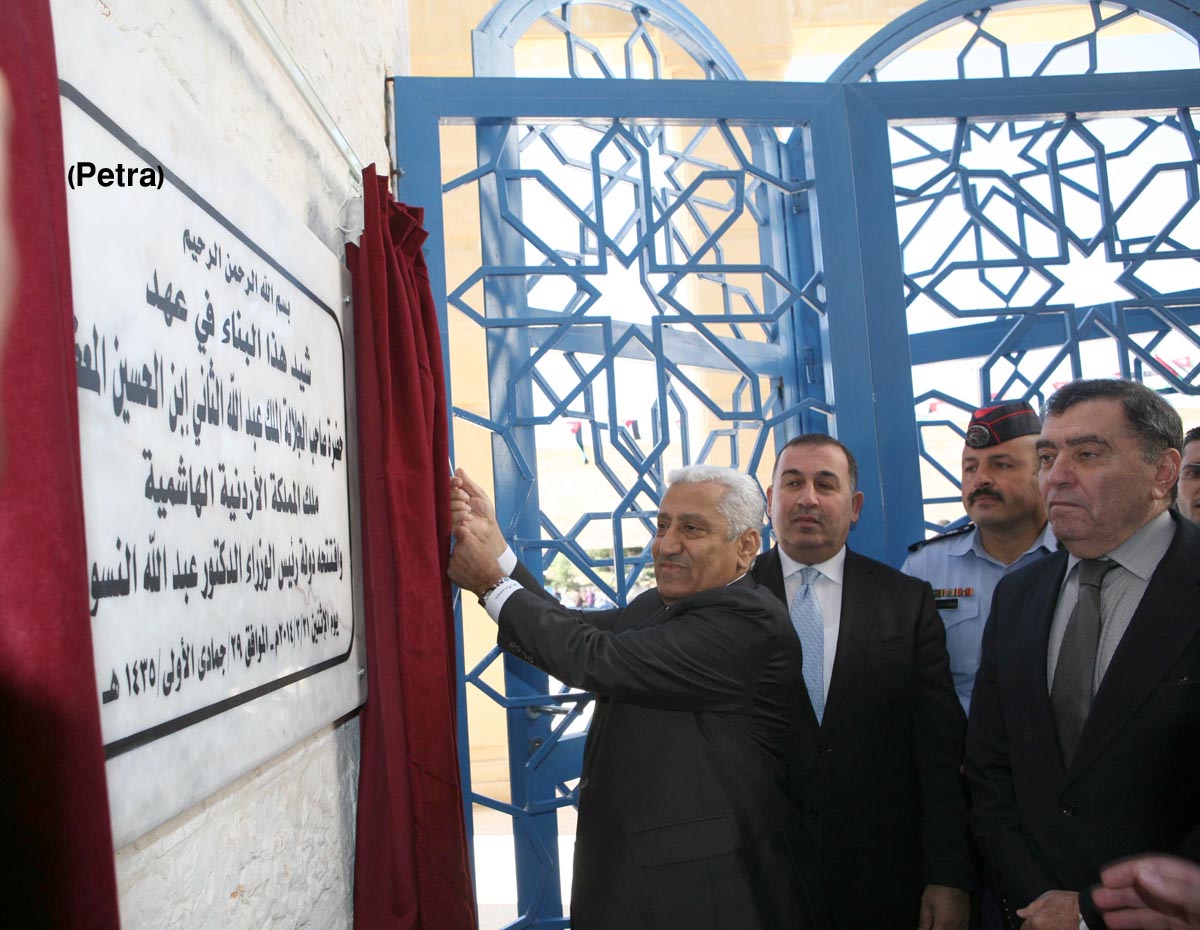 PM inspects a number of projects in Ajloun