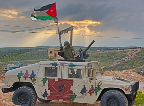 Jordan army foils attempt to smuggle huge cache of weapons, explosives from Syria