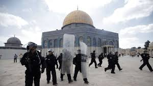 Israeli settlers storm Al-Aqsa mosque