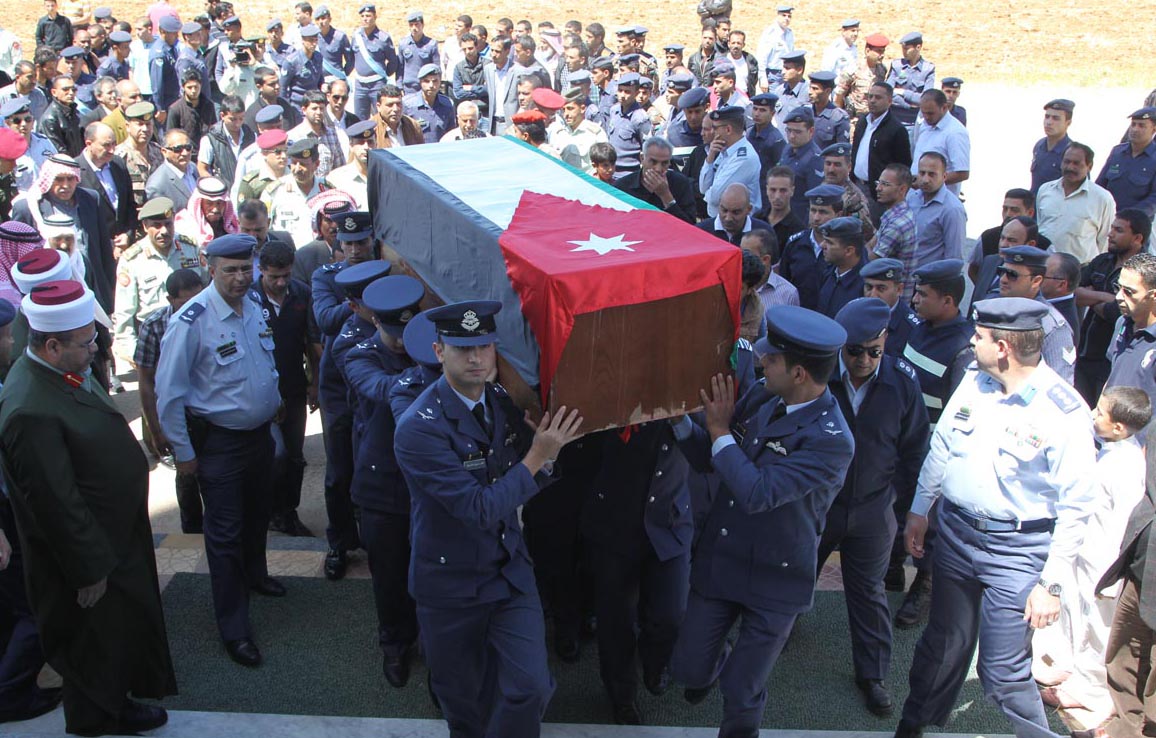 Regent offers condolences over pilot death