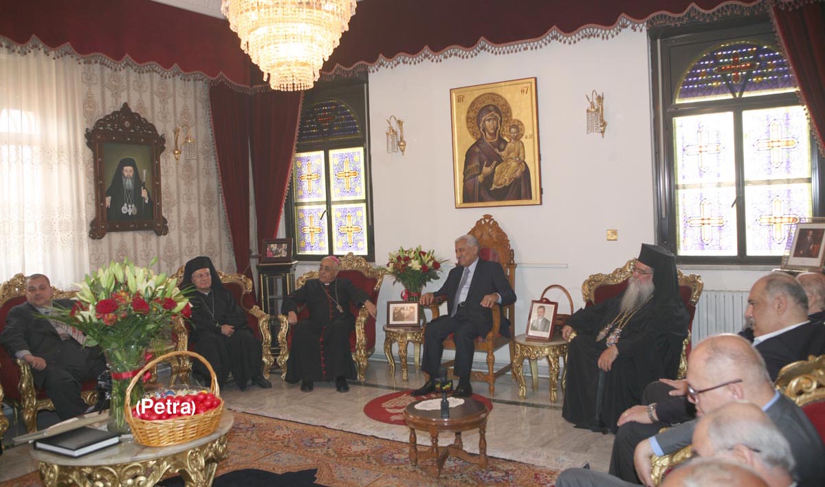 PM wishes Christians a "happy Easter"