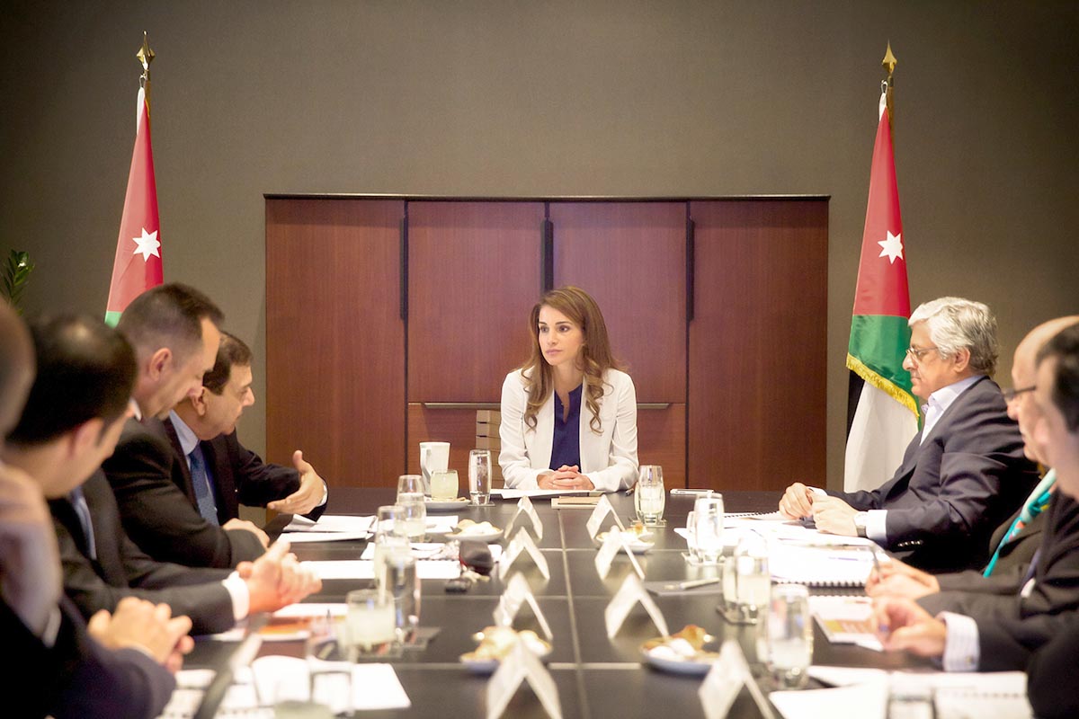 Queen Rania chairs Al Aman Fund board meeting