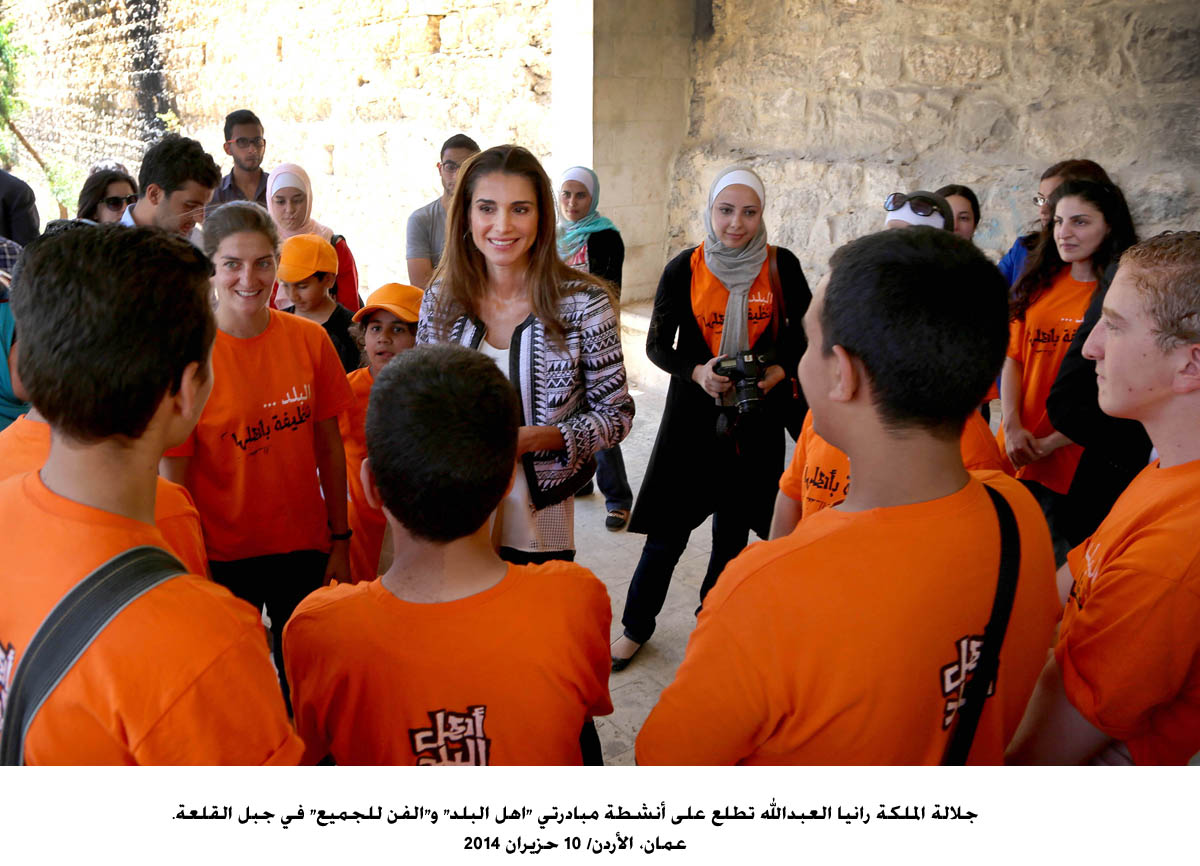 Queen checks on youth volunteer activities