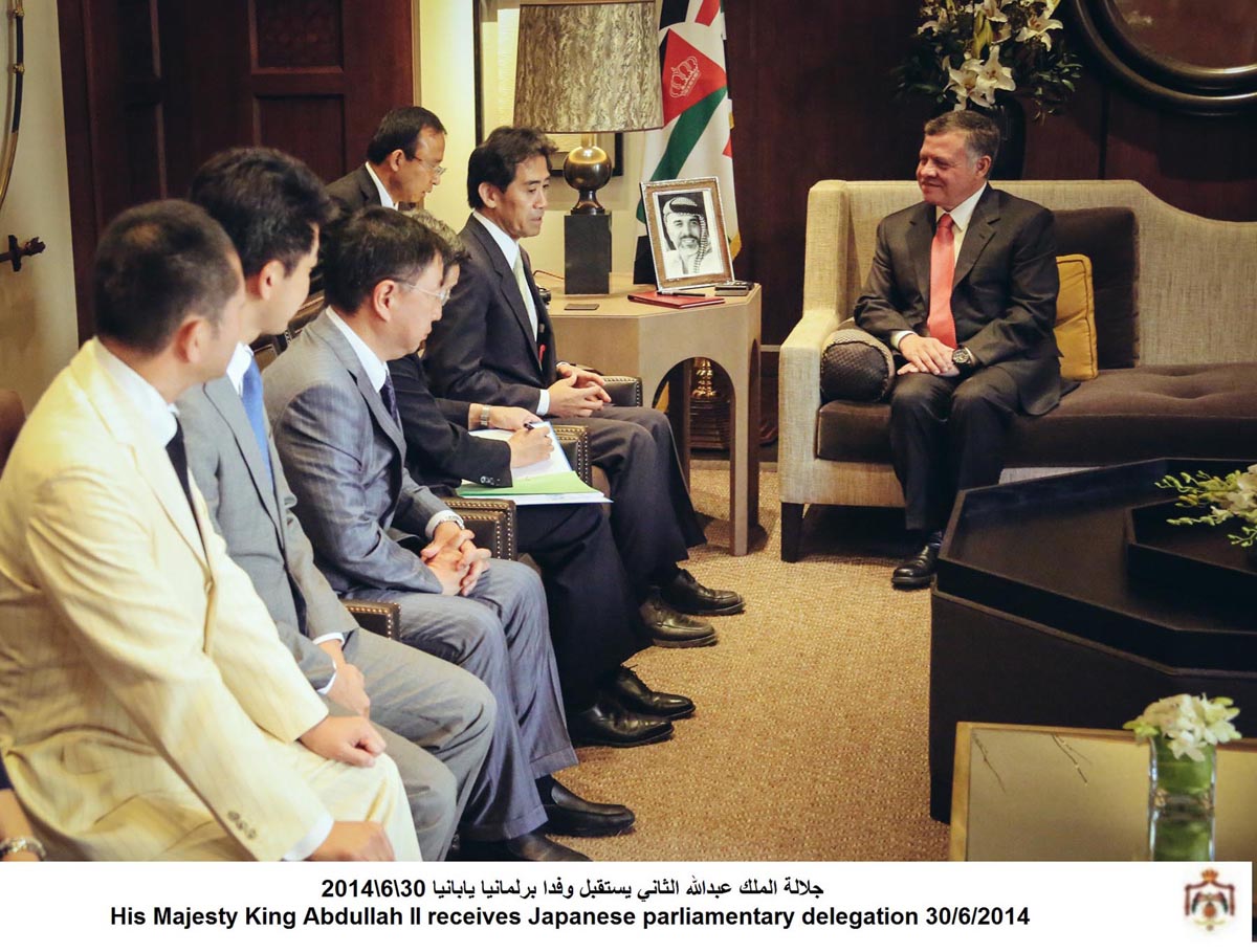 King meets Japanese parliamentary delegation