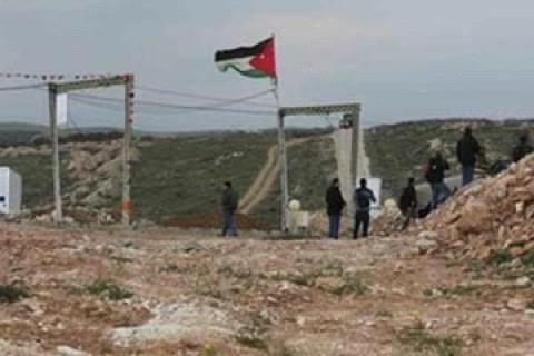 Jordan Border guards receive 1,185 Syrian refugees