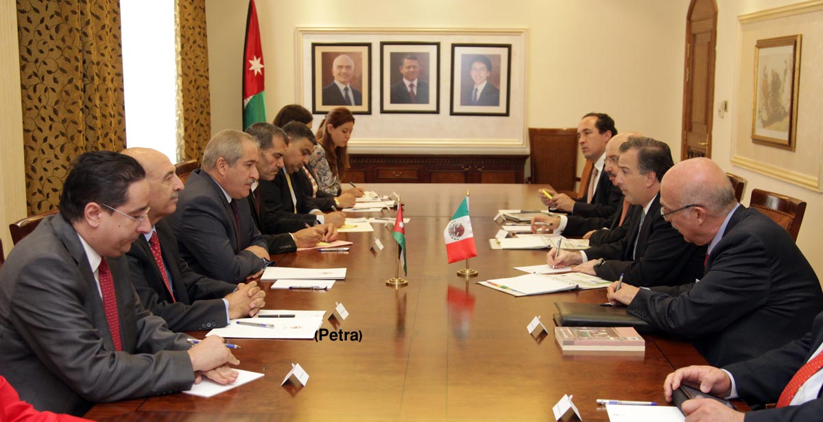 FM, Mexican counterpart discuss ties, region