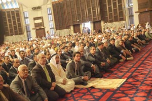 Regent performs Friday prayers at King Abdullah I Mosque