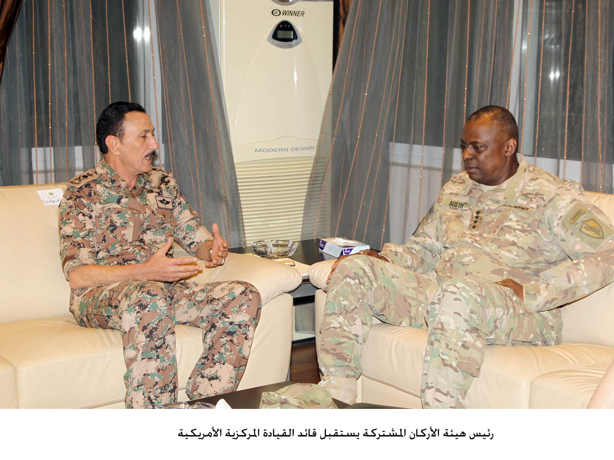 Army chief meets U.S Commander of Central Command