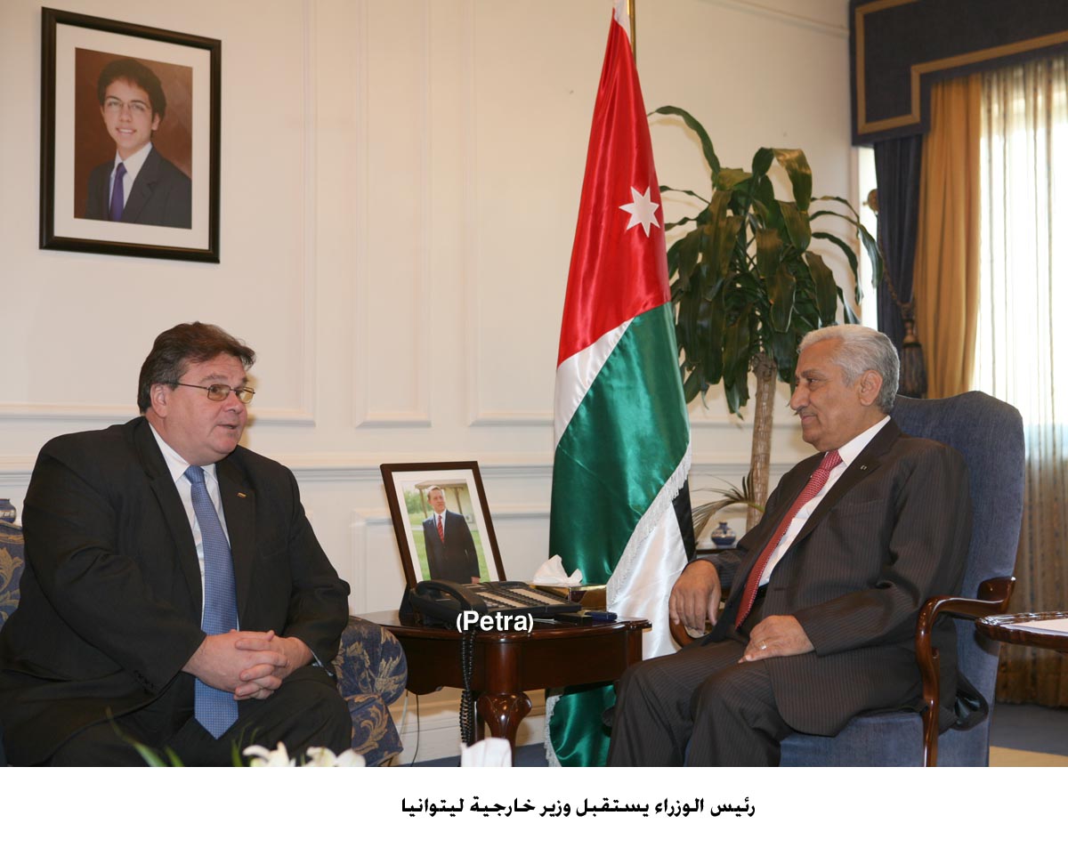 PM discusses ties with foreign ministers of Lithuania, Malta