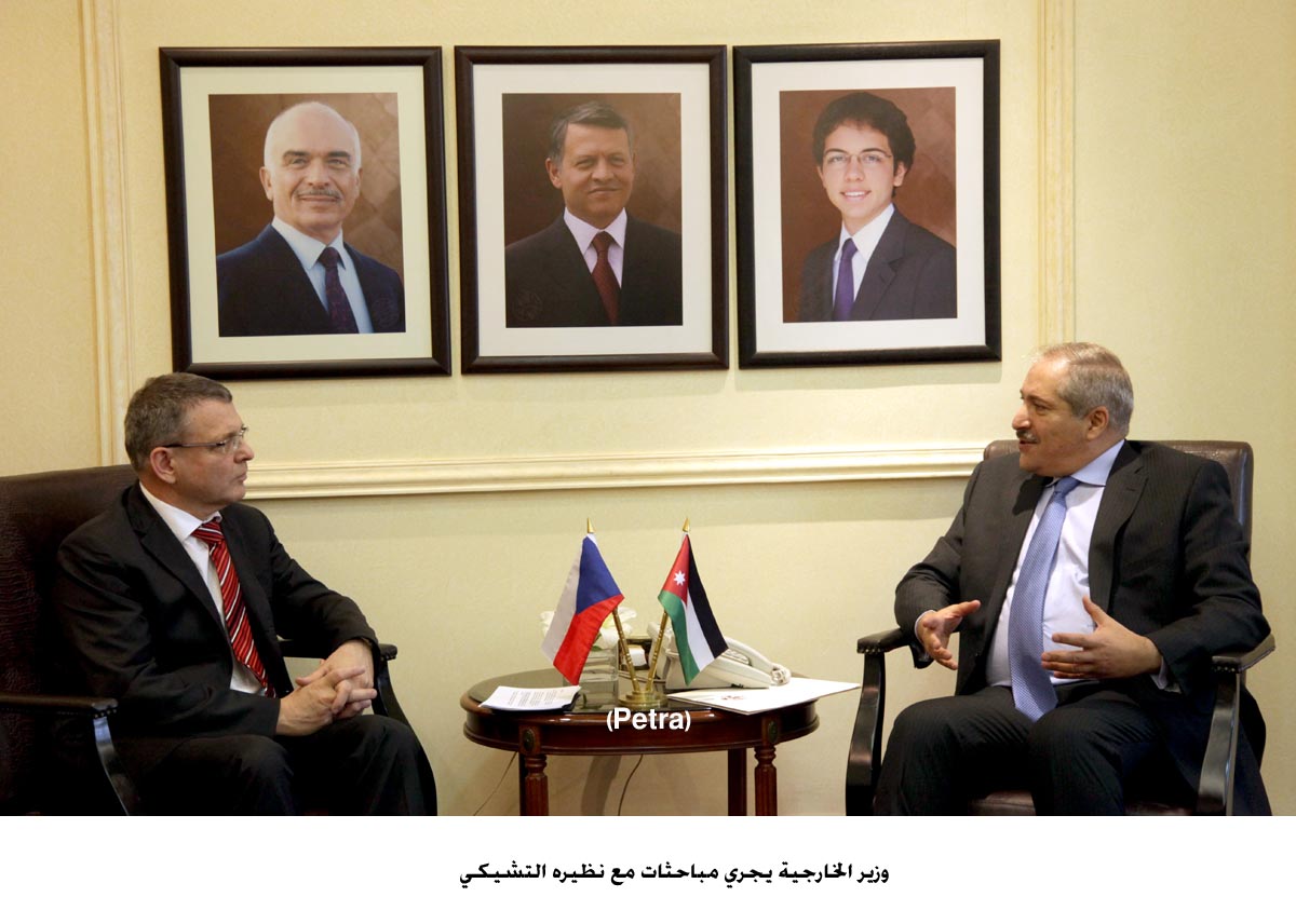 FM, Czech counterpart discuss ties, regional developments