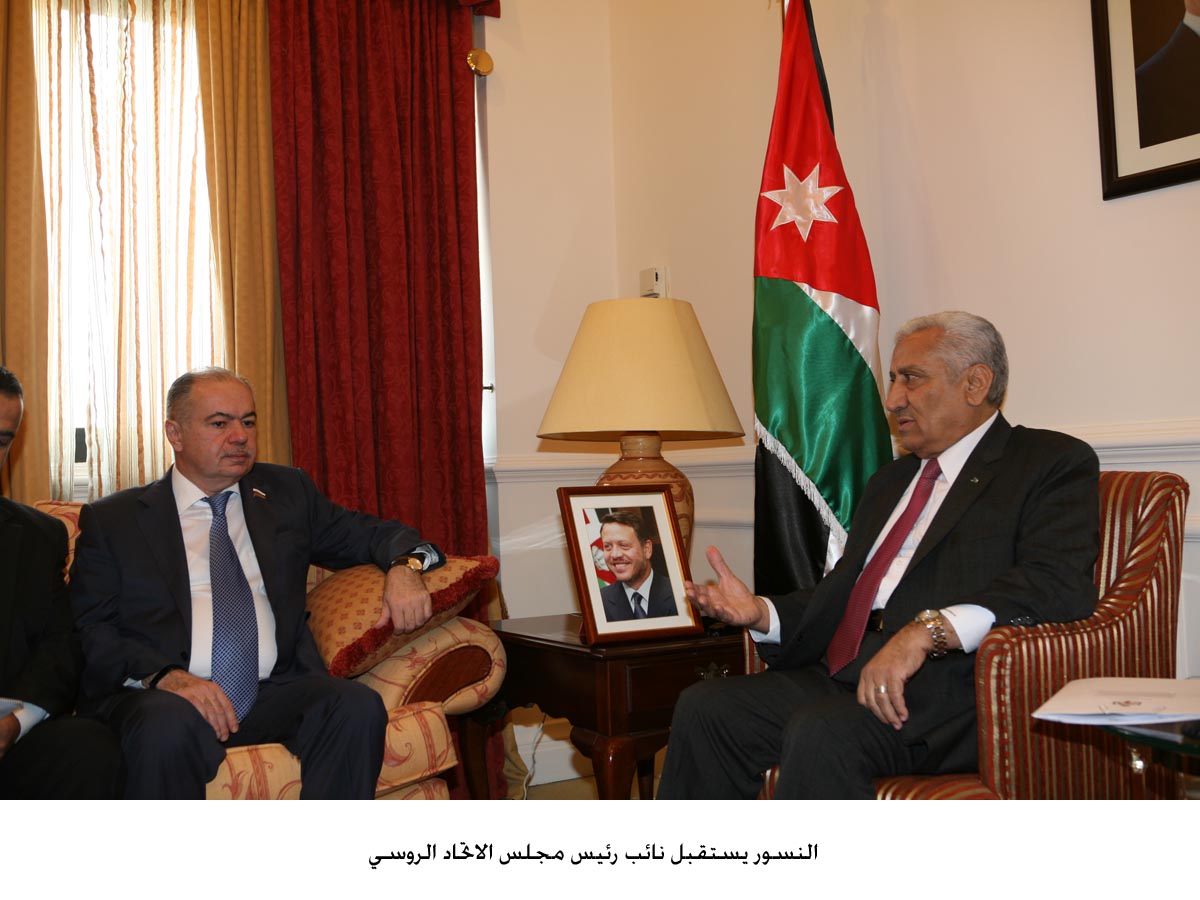 Ensour discusses closer ties with Russian delegation