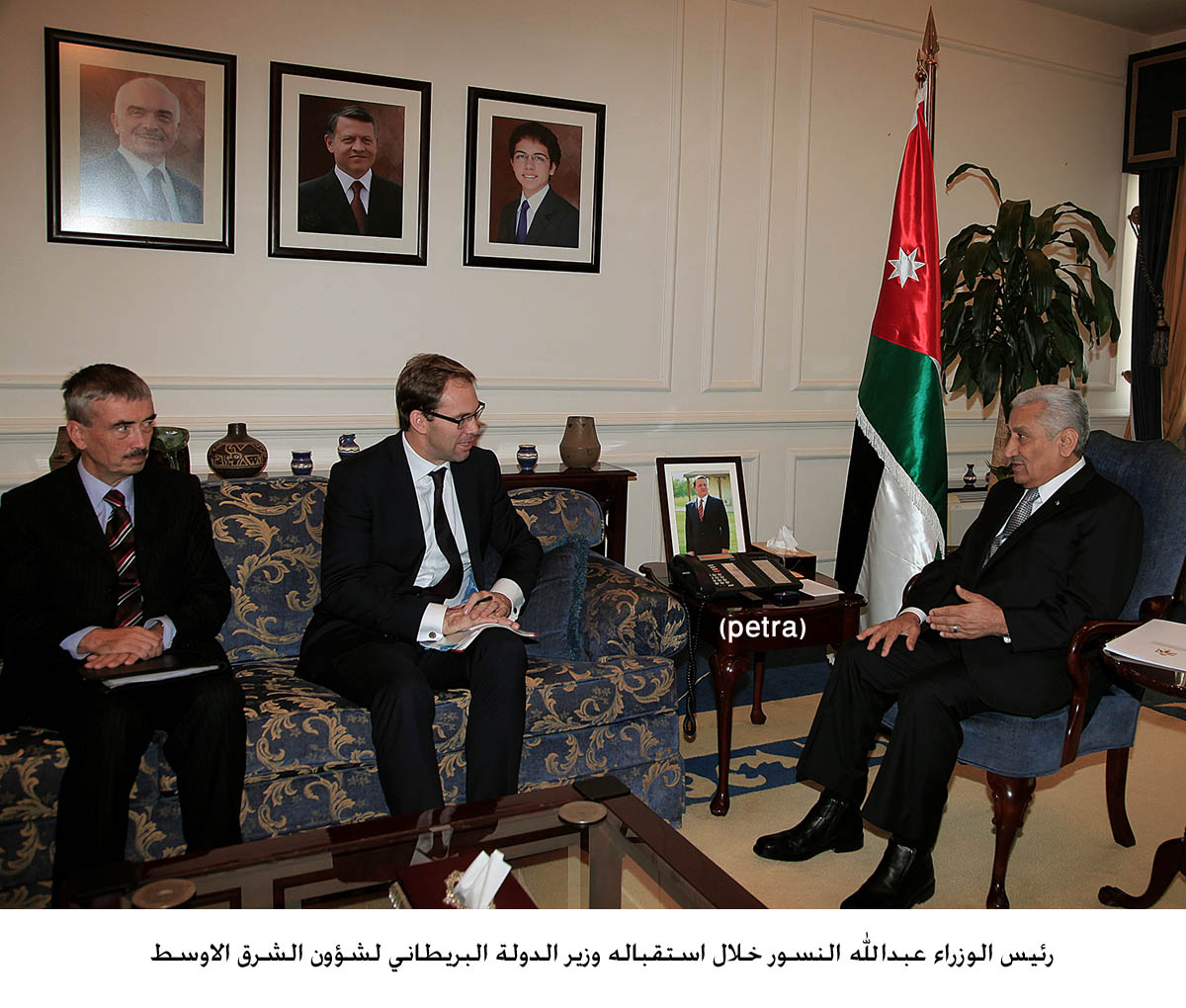 PM, British minister discuss regional developments