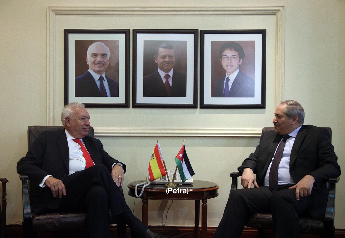 FM, Spanish counterpart discuss region, ways to combat terrorism