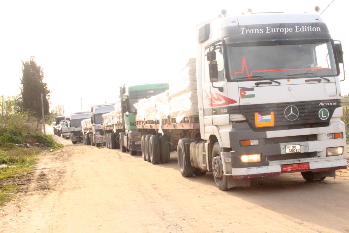 Convoy with 40 Jordanian caravans arrives in Gaza