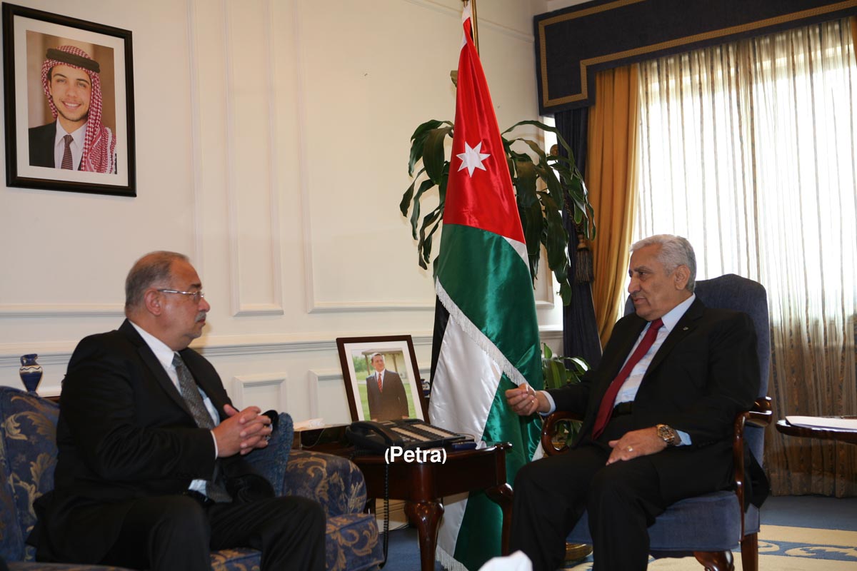 PM, Egyptian Petroleum minister discuss energy cooperation