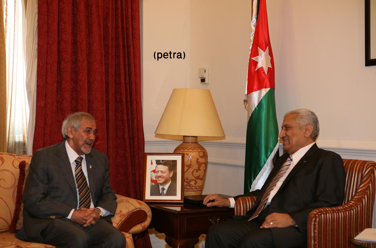 Prime Minister receives head of Kuwait Red Crescent