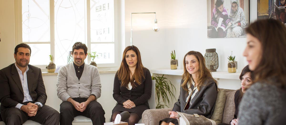 Queen discusses coexistence, interfaith harmony with local youths