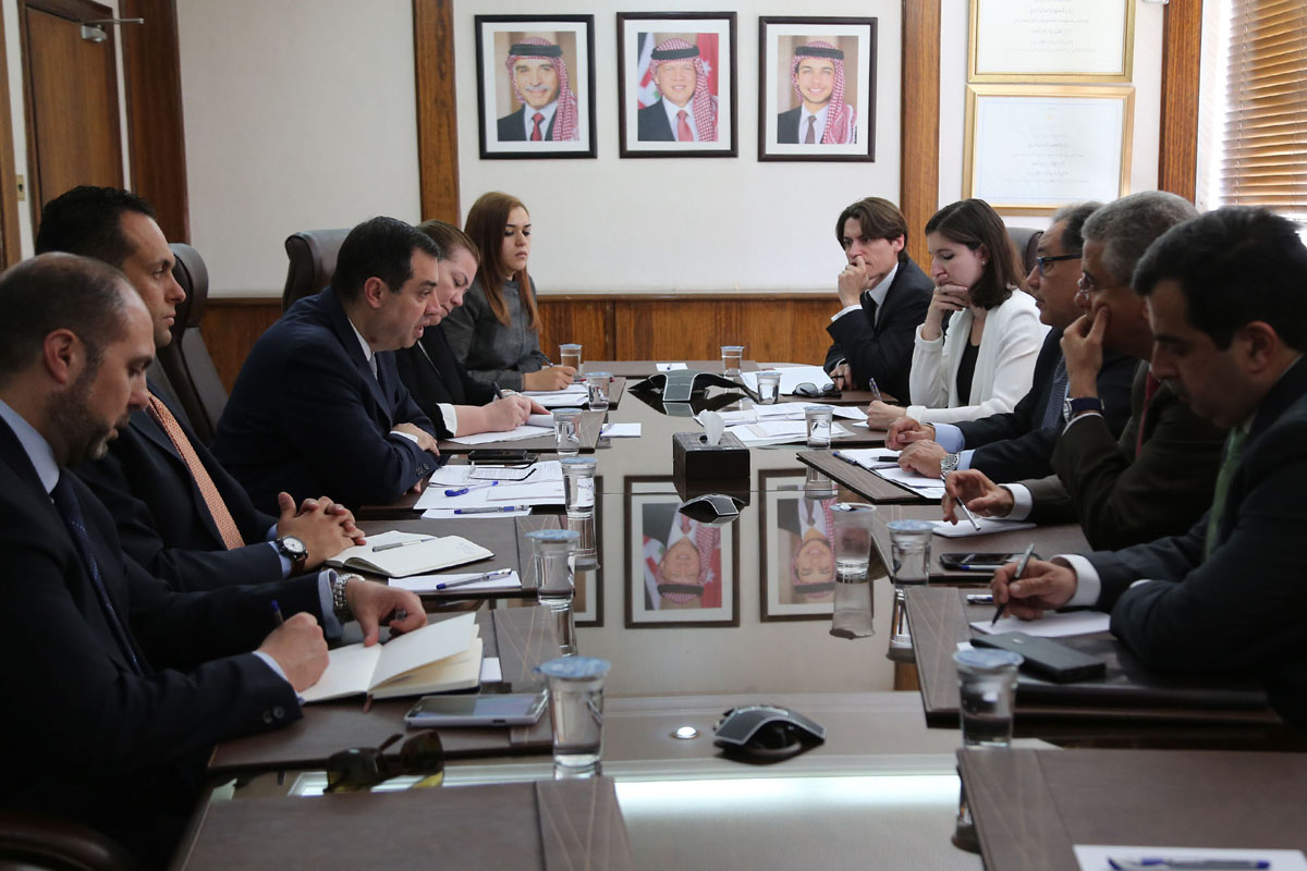 Planning minister meets World Bank official