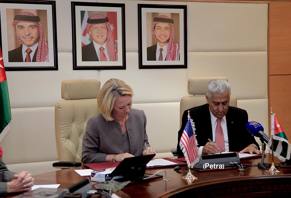 Jordan, U.S. sign Eurobonds guarantee agreement