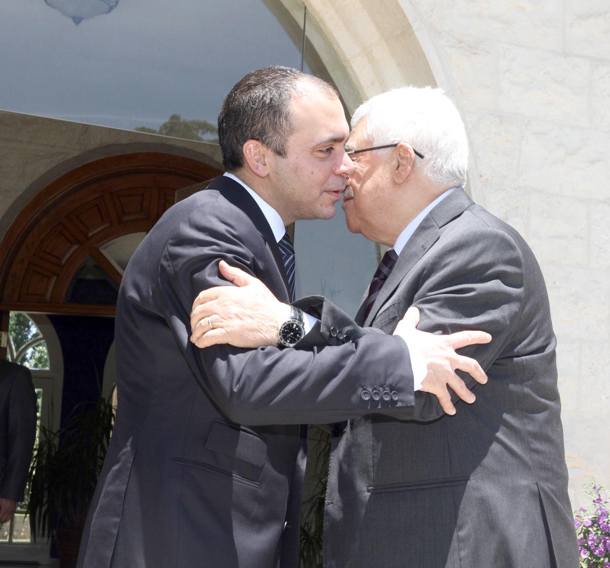 Abbas, Prince Ali say Jordanian-Palestinian ties will remain as solid as ever