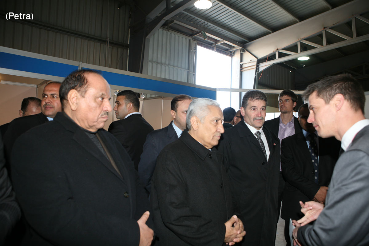 PM checks on measures to resettle Syrian refugees in Canada