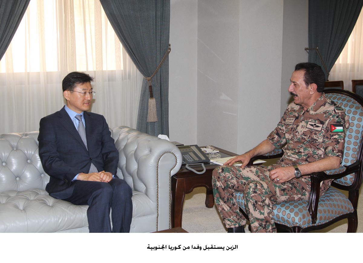 Army chief receives South Korean delegation