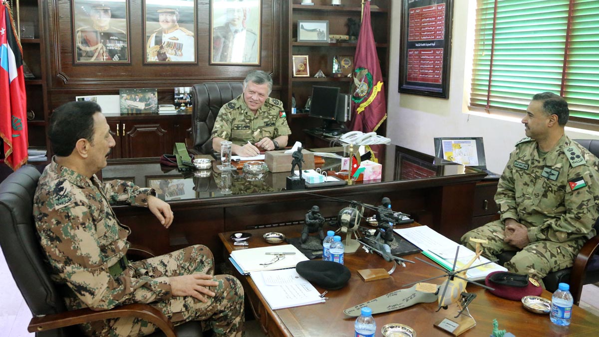 King visits Command of Joint Special Operations