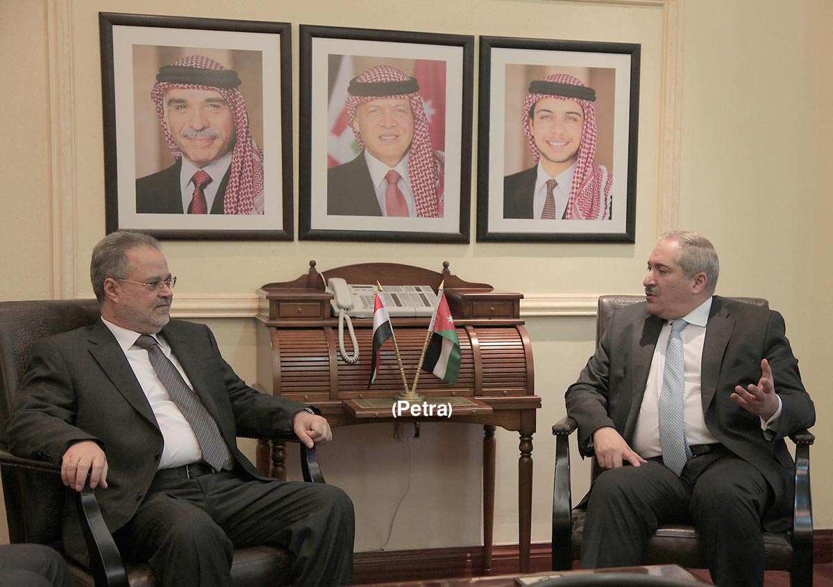 FM, Yemeni counterpart discuss situation in Yemen