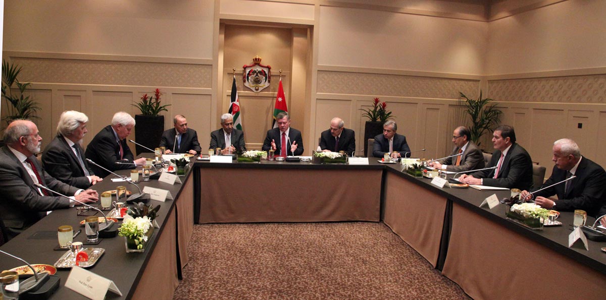 King meets International Advisory Group for nuclear energy program