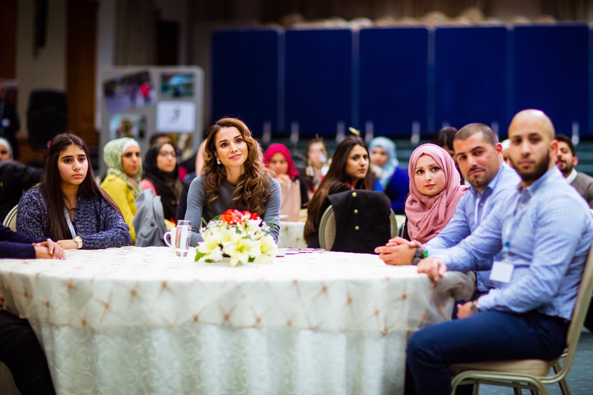 Queen Rania attends 6th Jordan Volunteers Forum