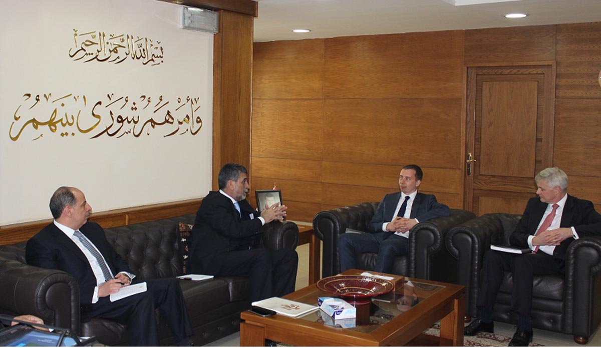Political affairs minister affirms importance of implementing Decentralization Law