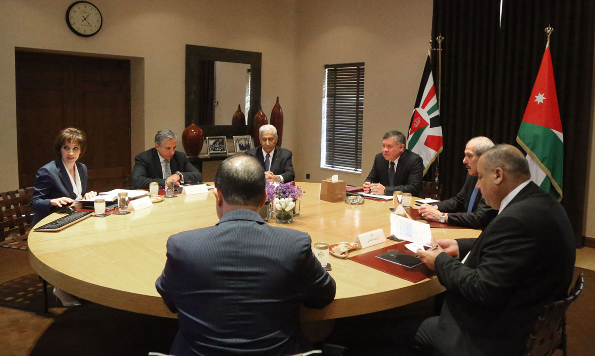 King calls for providing better services to citizens