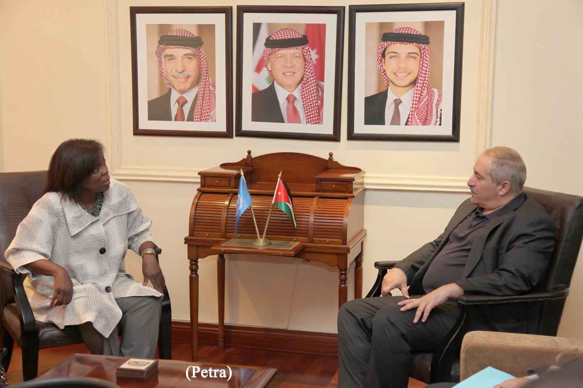 FM, top WFP official discuss condition of Syrian refugees