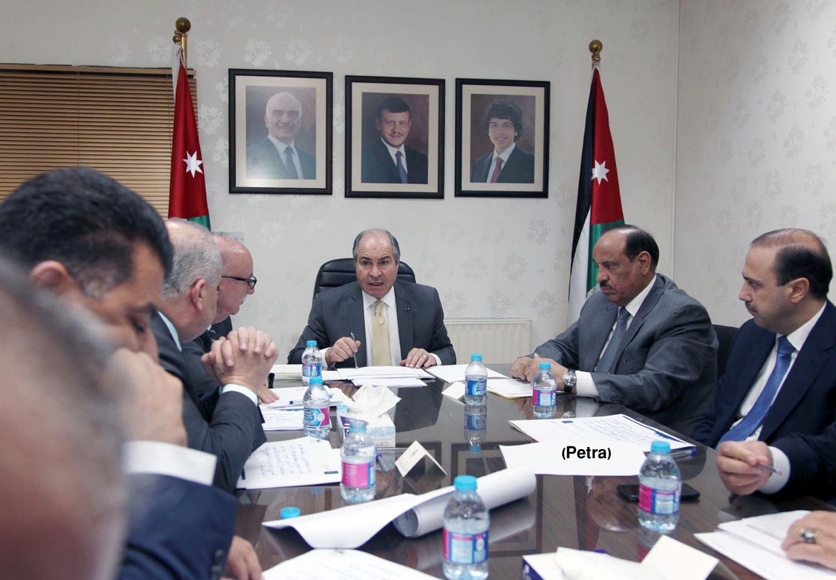 PM stresses need for transport sector that serves neighborhoods and schools in cities