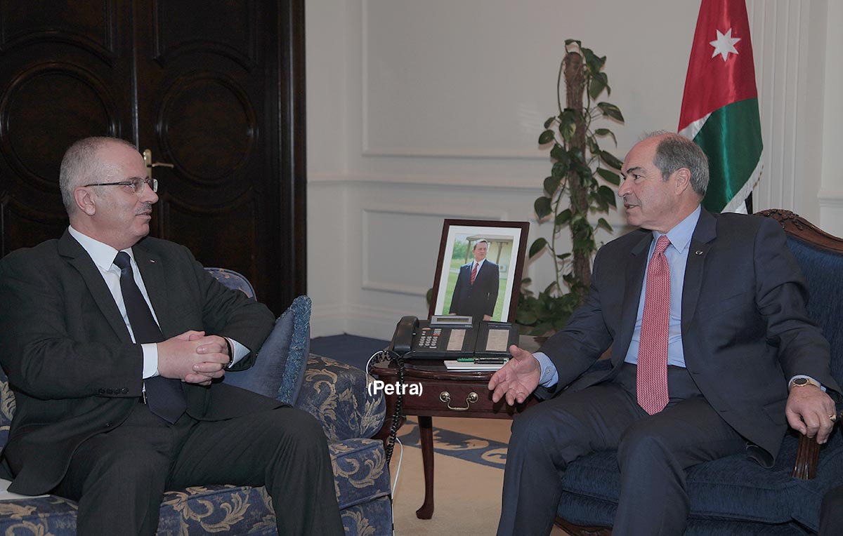 PM meets Palestinian counterpart