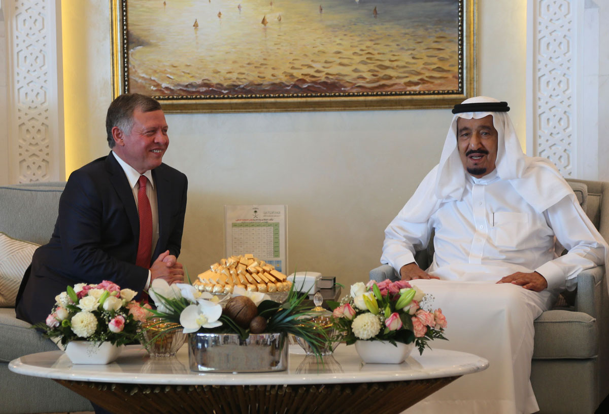 King, Saudi monarch discuss ties, Mideast issues