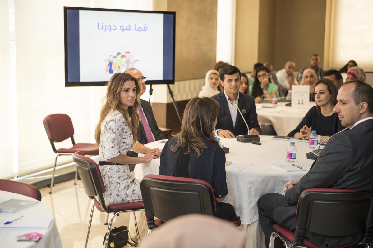 Queen Rania joins youth in discussion on education reform