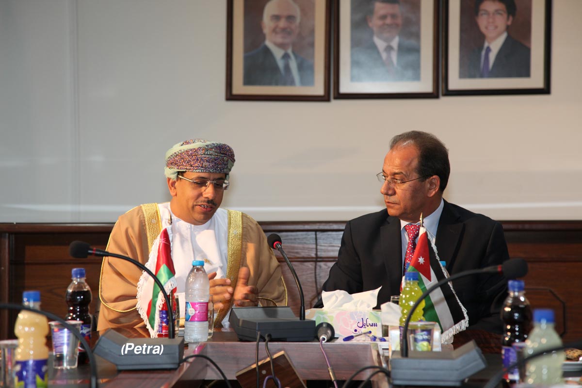 Omani information minister: Solution to Syrian crisis should be political