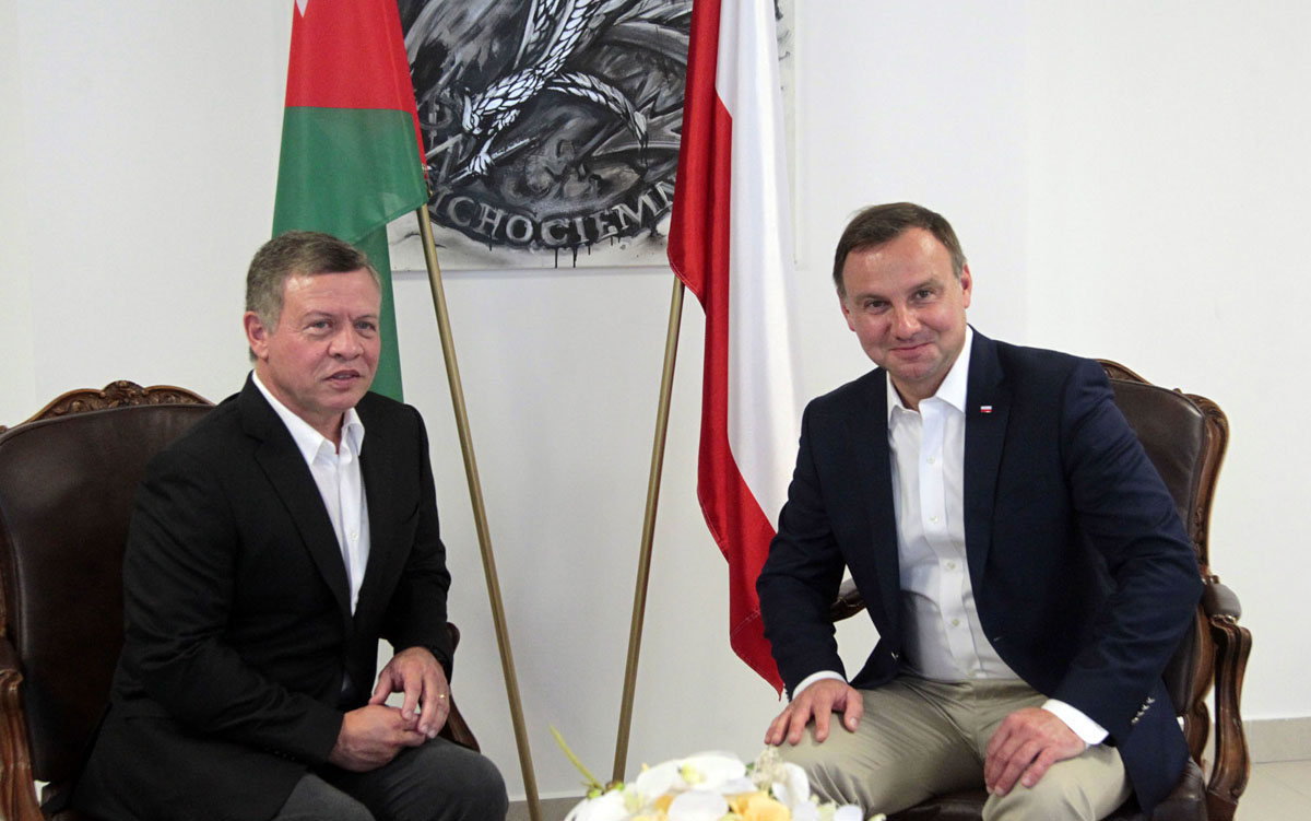 King, Polish President hold talks