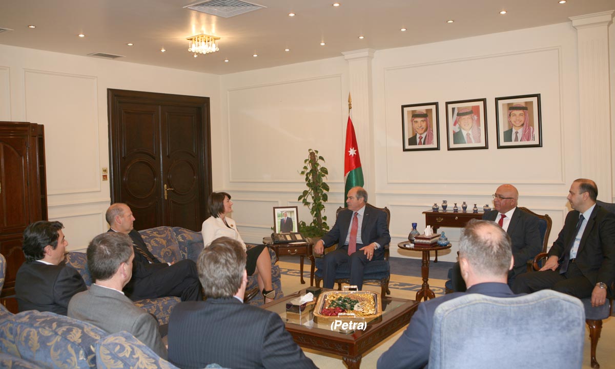 PM meets delegation representing NDI, IRI