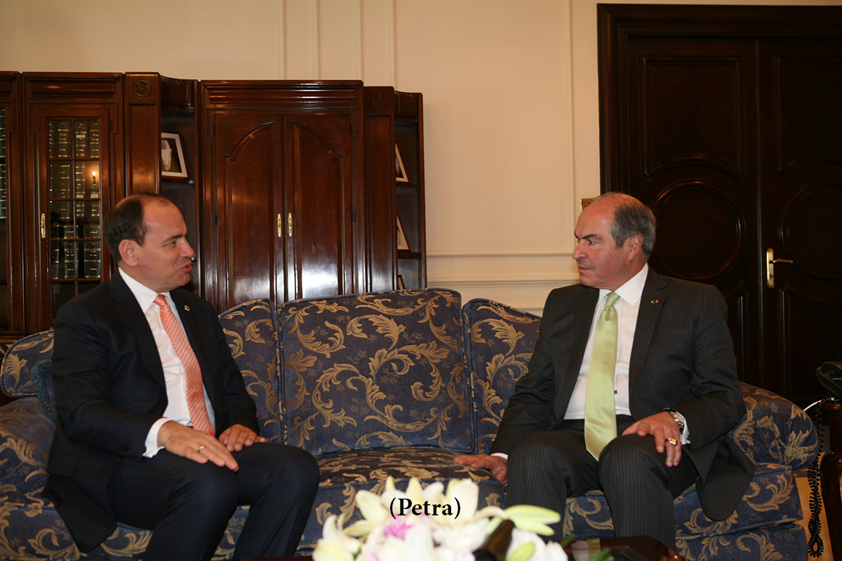 PM, Albanian president discuss ties, Mideast issues
