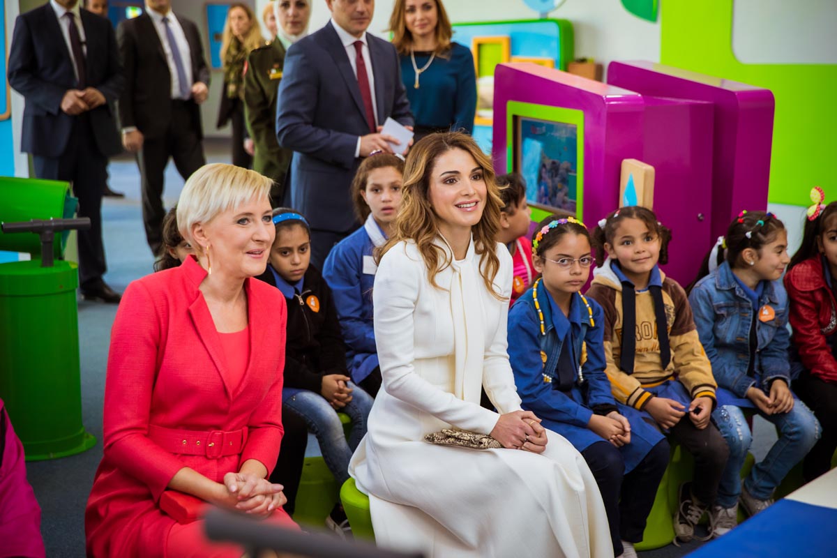 Queen Rania takes First Lady of Poland on a Tour of Children’s Museum