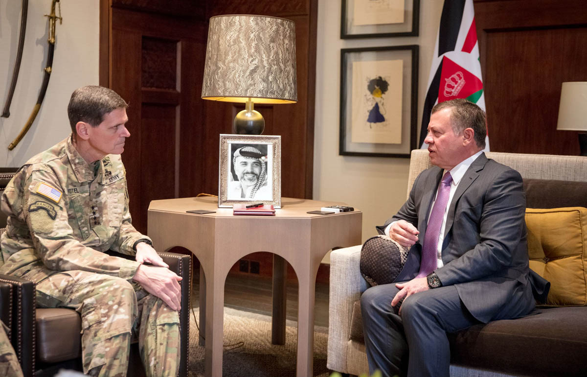 King receives commander of U.S. Central Command